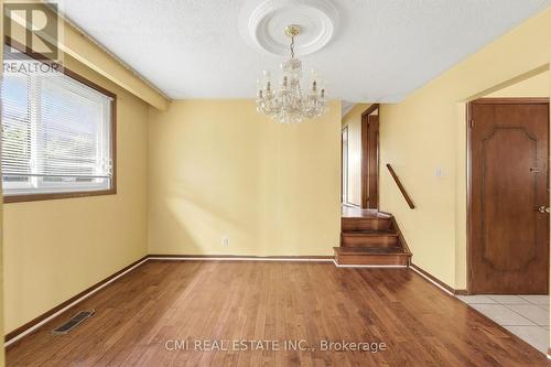185 Lavina Crescent, Hamilton, ON - Indoor Photo Showing Other Room