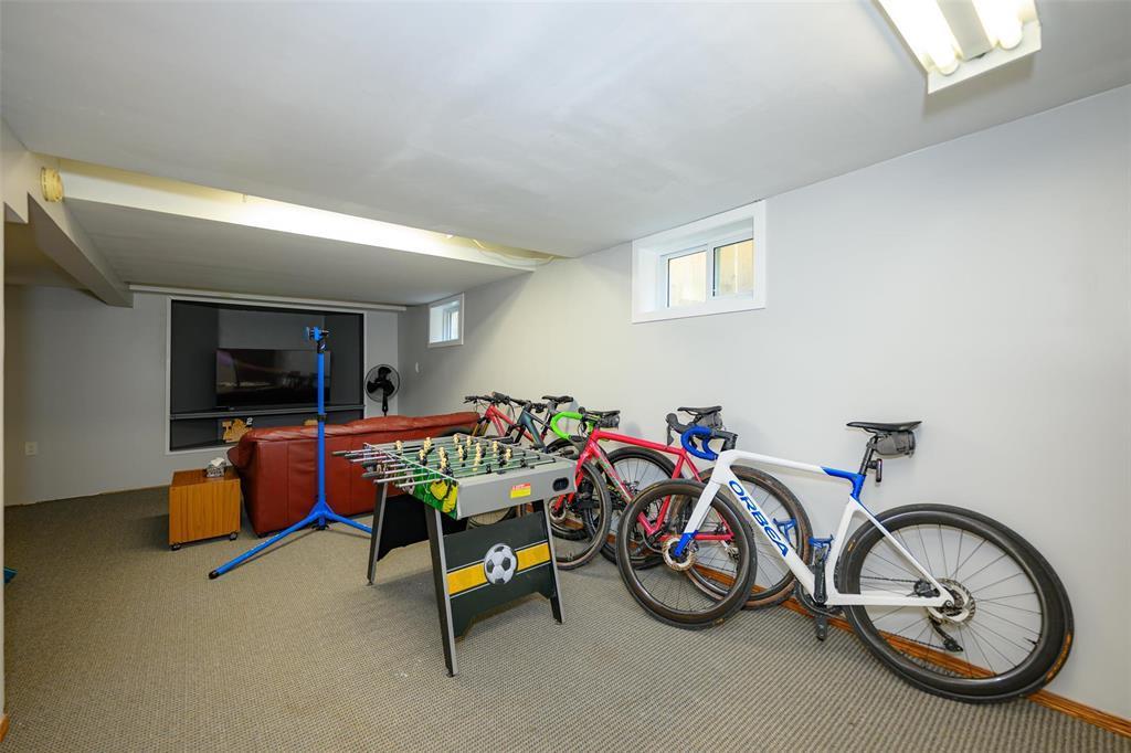 405 Queen Street, Winnipeg, MB - Indoor
