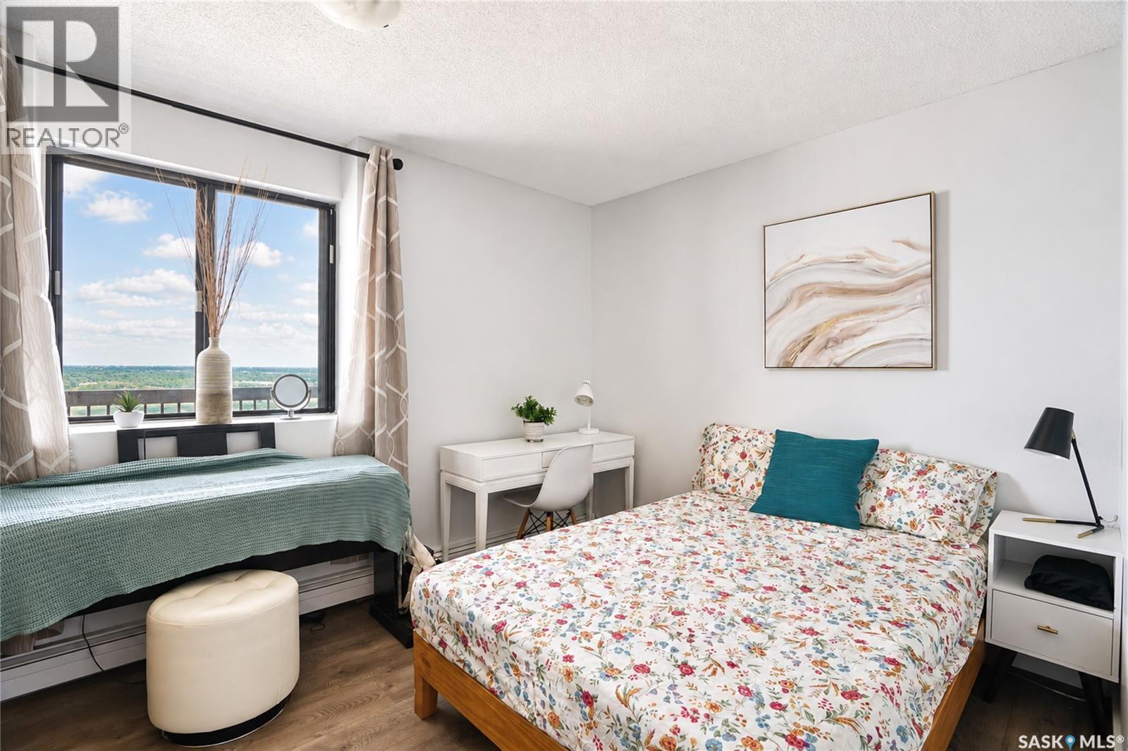 2402 311 6Th Avenue, Saskatoon, SK - Indoor Photo Showing Bedroom