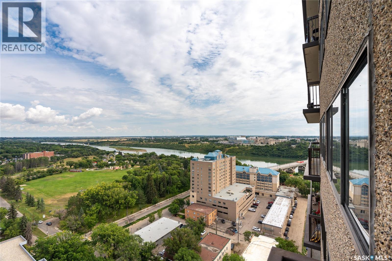 2402 311 6Th Avenue, Saskatoon, SK - Outdoor With View