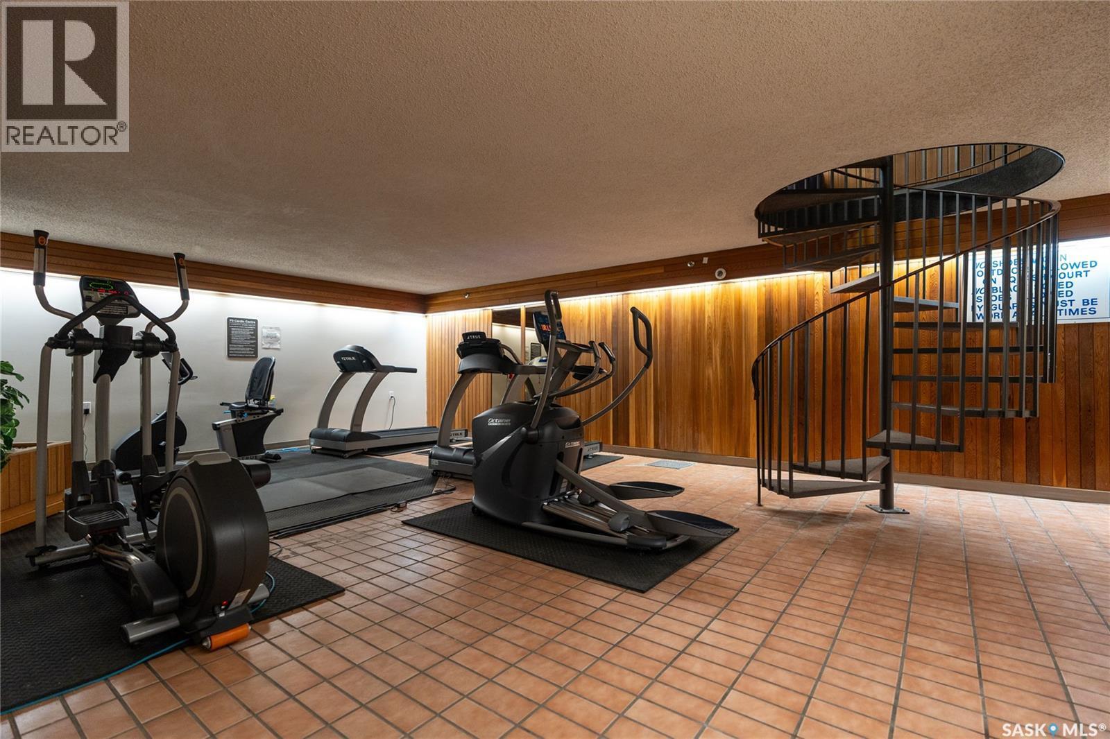 2402 311 6Th Avenue, Saskatoon, SK - Indoor Photo Showing Gym Room