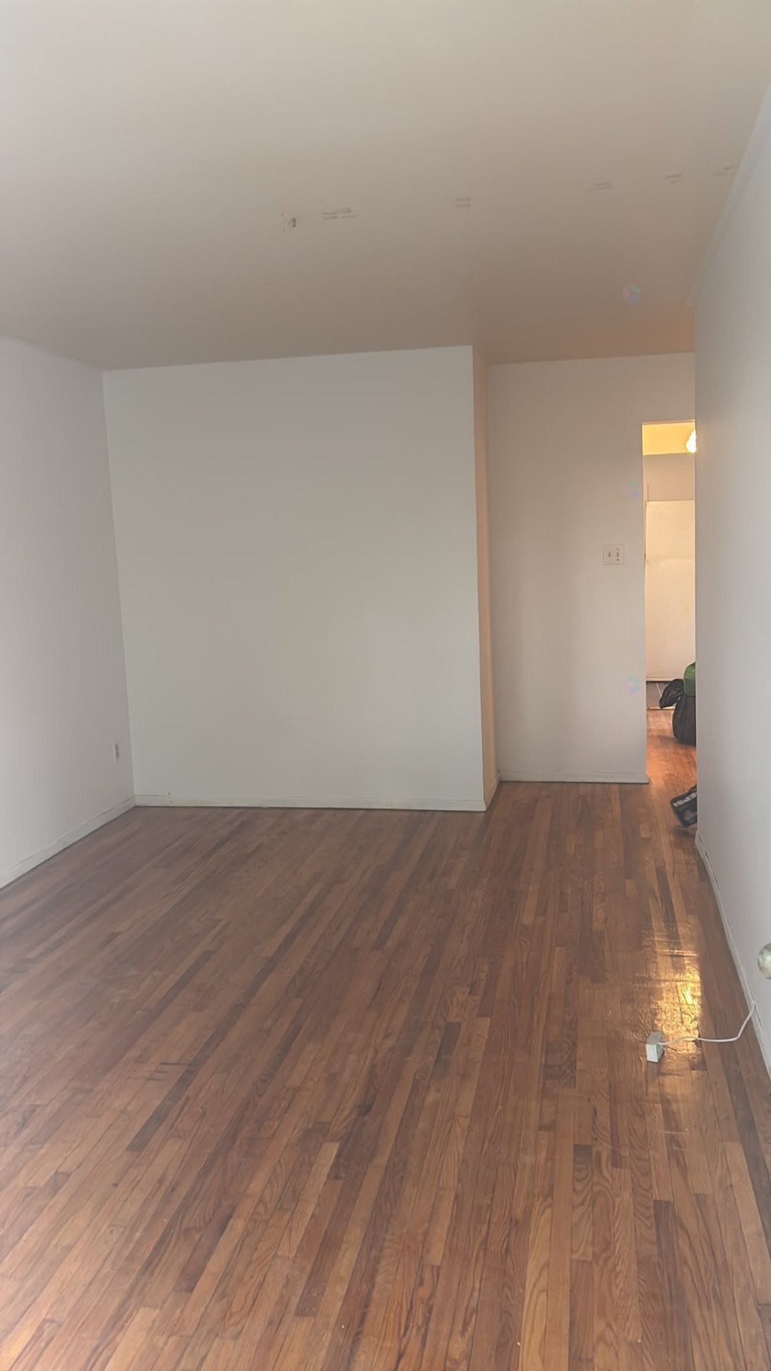 Salon - 10-2650 Rue Goyer, Montréal (Côte-Des-Neiges/Notre-Dame-De-Grâce), QC - Indoor Photo Showing Other Room