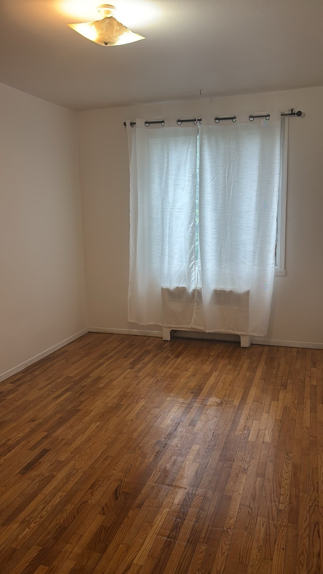 Chambre à coucher - 10-2650 Rue Goyer, Montréal (Côte-Des-Neiges/Notre-Dame-De-Grâce), QC - Indoor Photo Showing Other Room