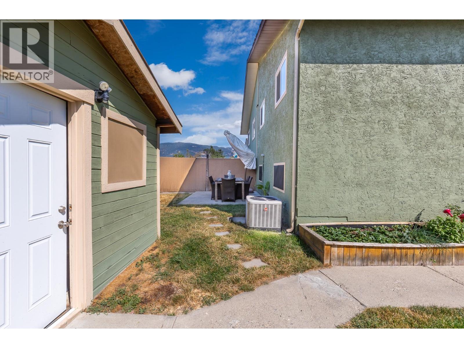 3703 Commonage Crescent, Vernon, BC - Outdoor With Exterior