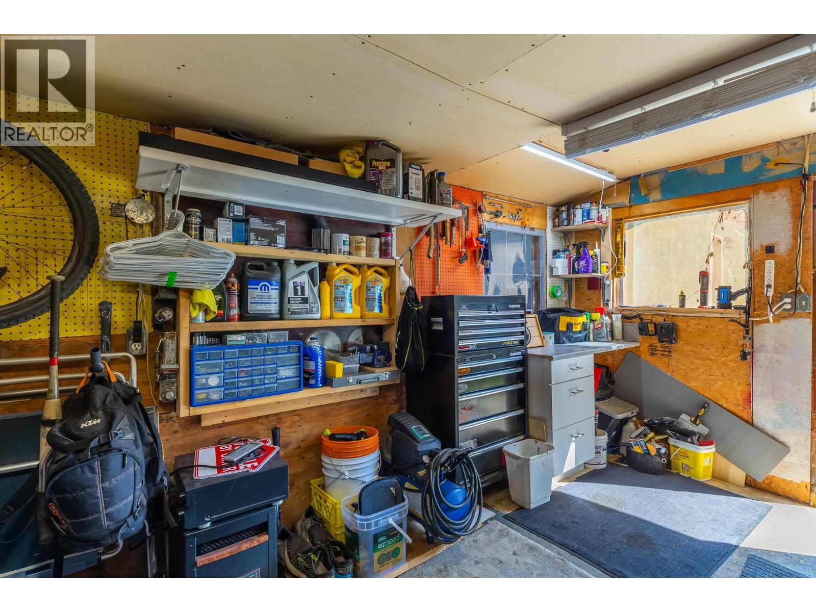 3703 Commonage Crescent, Vernon, BC - Indoor