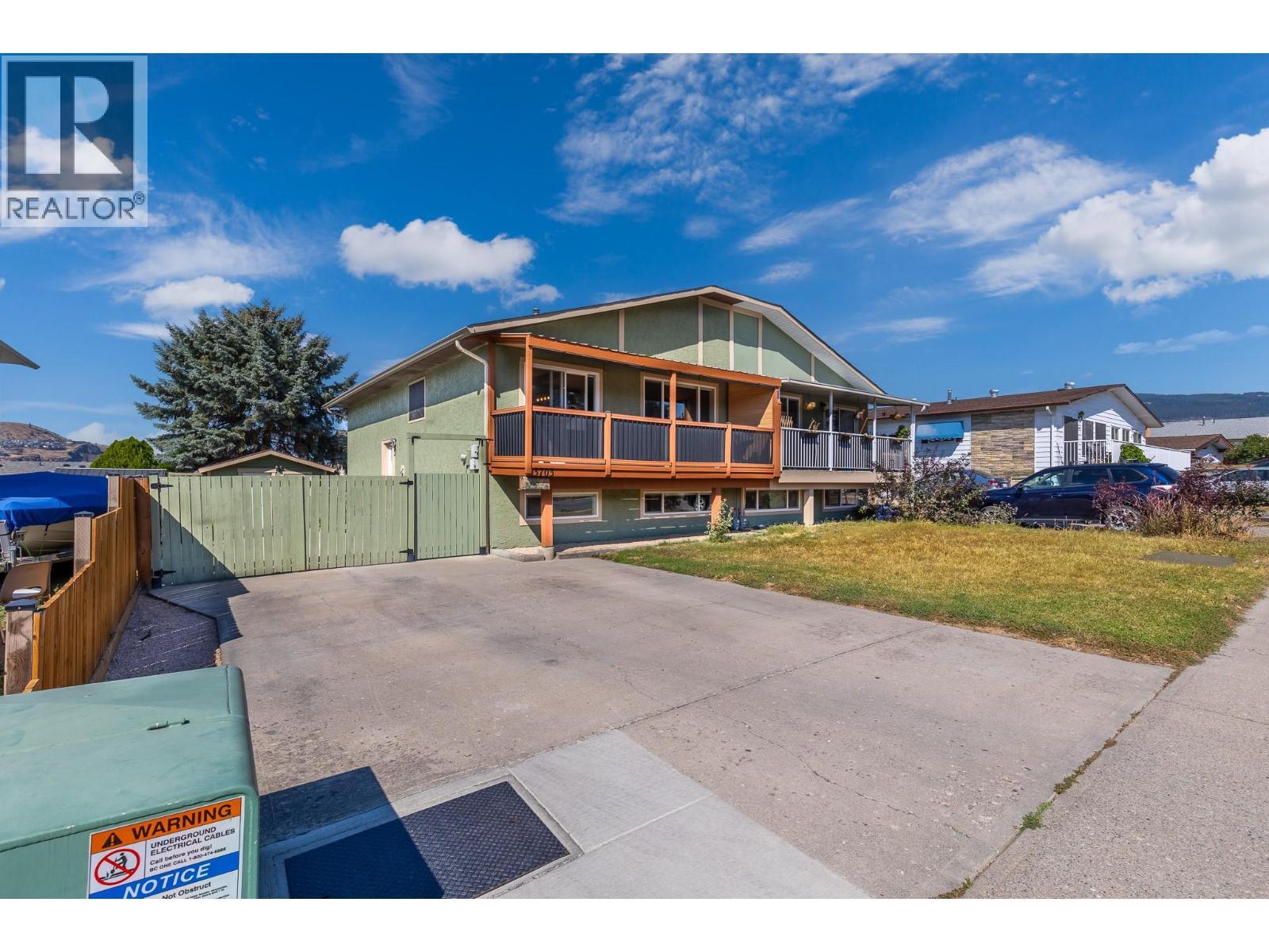 3703 Commonage Crescent, Vernon, BC - Outdoor
