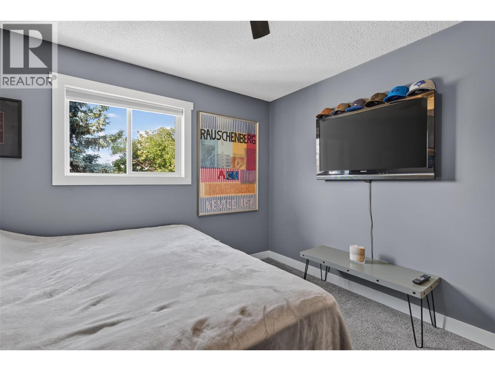 3703 Commonage Crescent, Vernon, BC - Indoor Photo Showing Bedroom