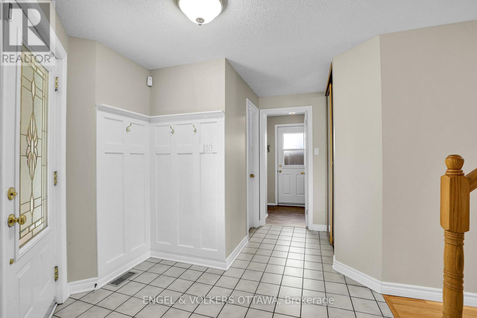 Front Foyer leading to Laundry Room and Powder Roo - 28 Weybridge Drive, Ottawa, ON - Indoor Photo Showing Other Room