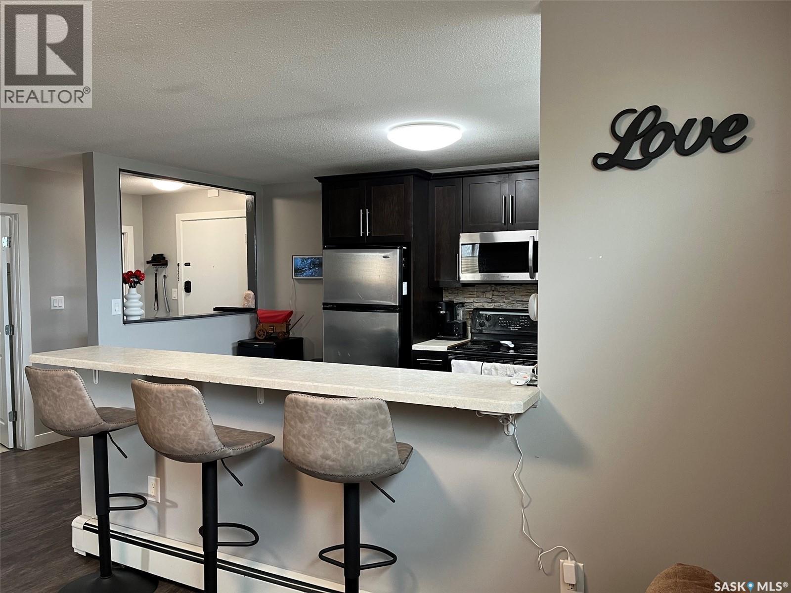 24 125 Froom Crescent, Regina, SK - Indoor Photo Showing Kitchen
