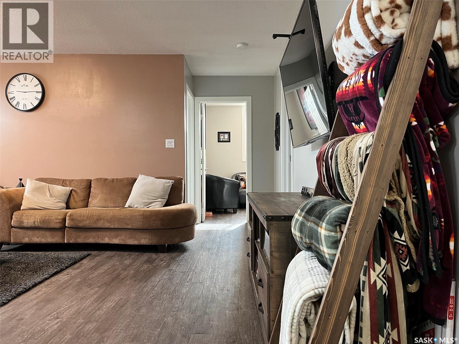 24 125 Froom Crescent, Regina, SK - Indoor