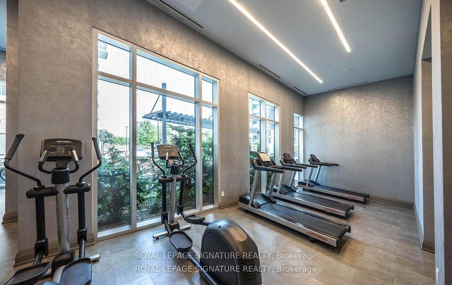 519-30 Meadowglen Place, Toronto, ON - Indoor Photo Showing Gym Room