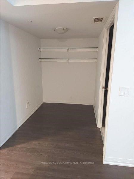 519-30 Meadowglen Place, Toronto, ON - Indoor Photo Showing Other Room