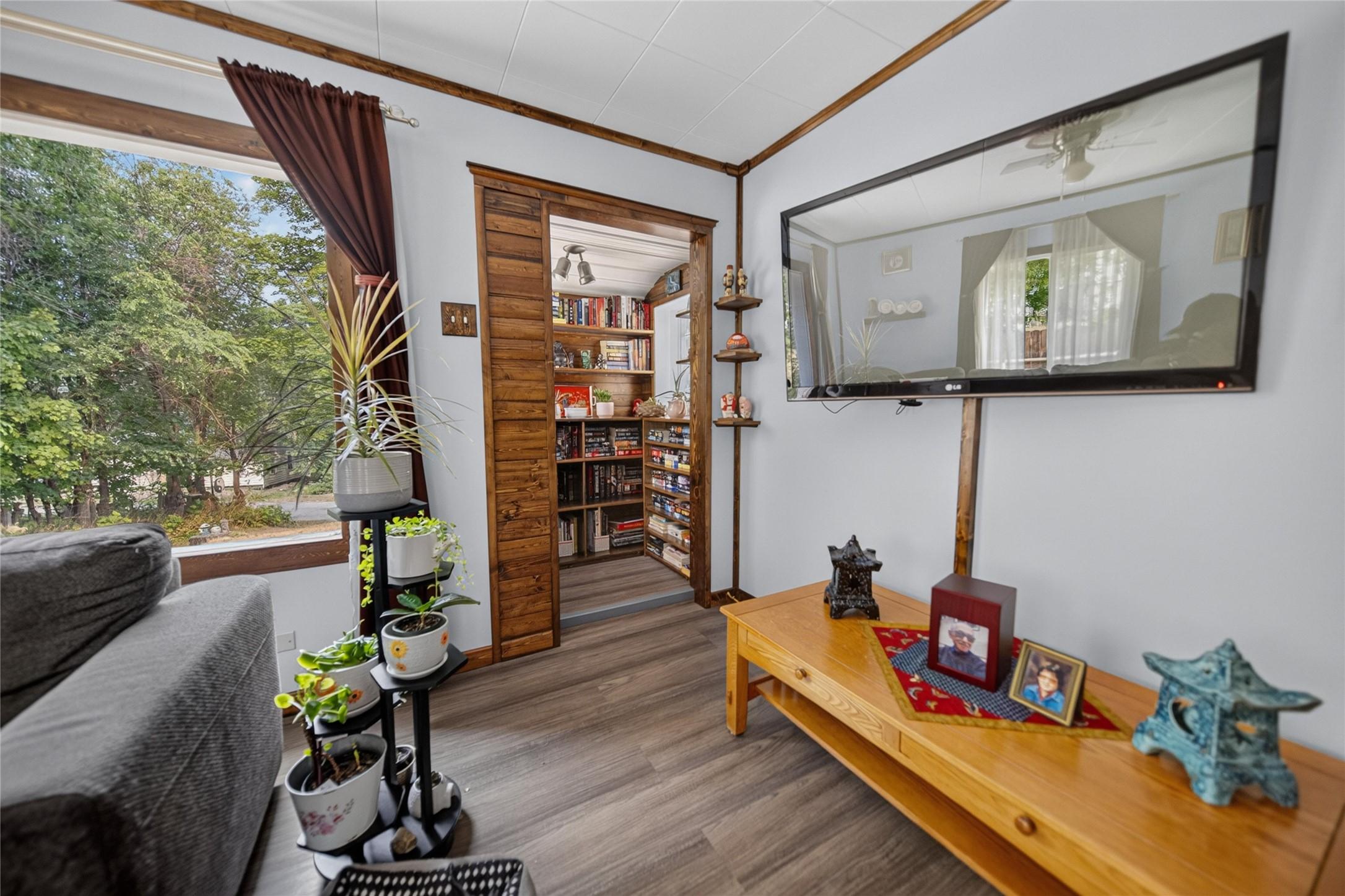 5469 Cory Road, Wynndel, BC - Indoor Photo Showing Other Room