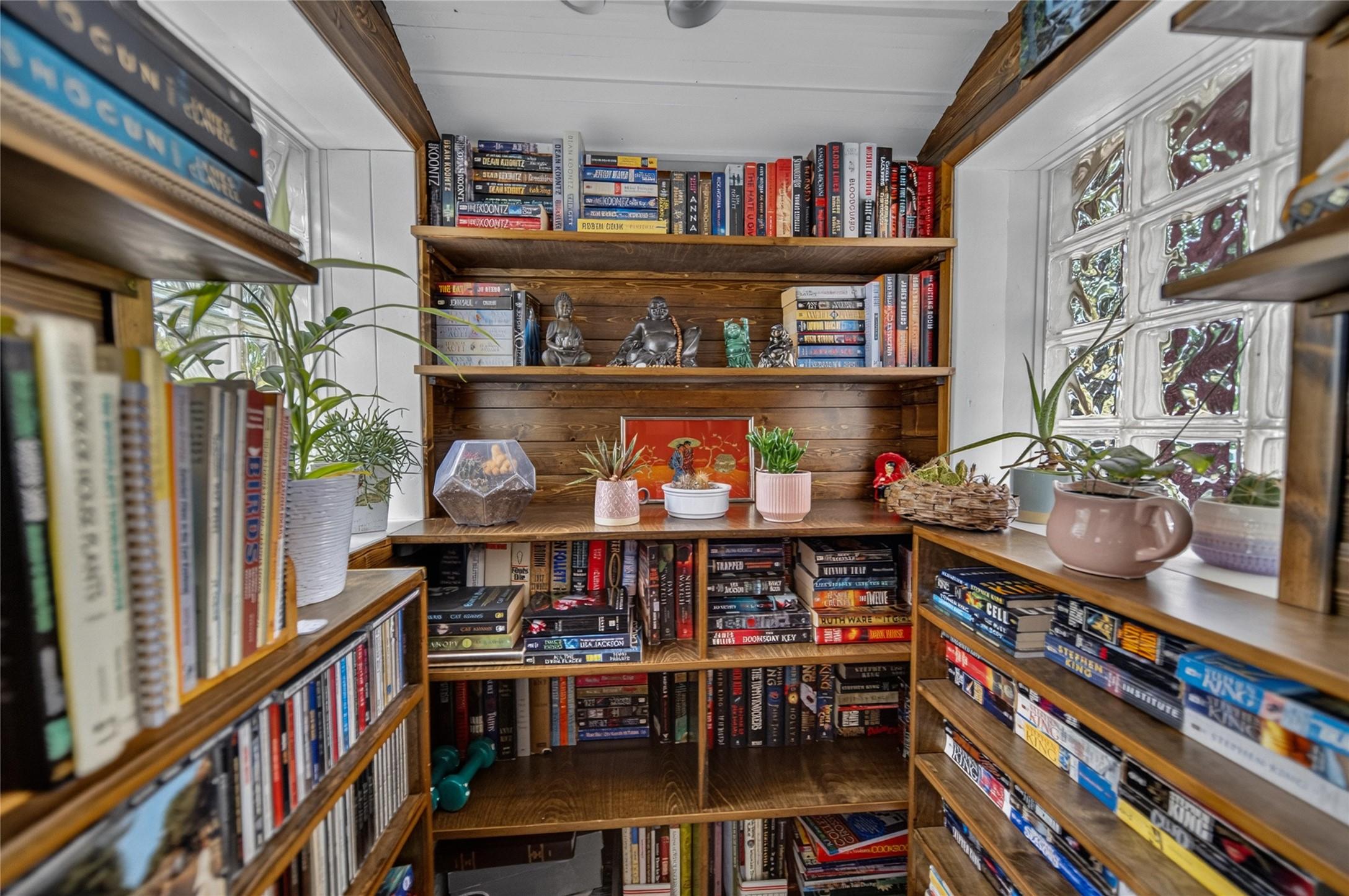5469 Cory Road, Wynndel, BC - Indoor