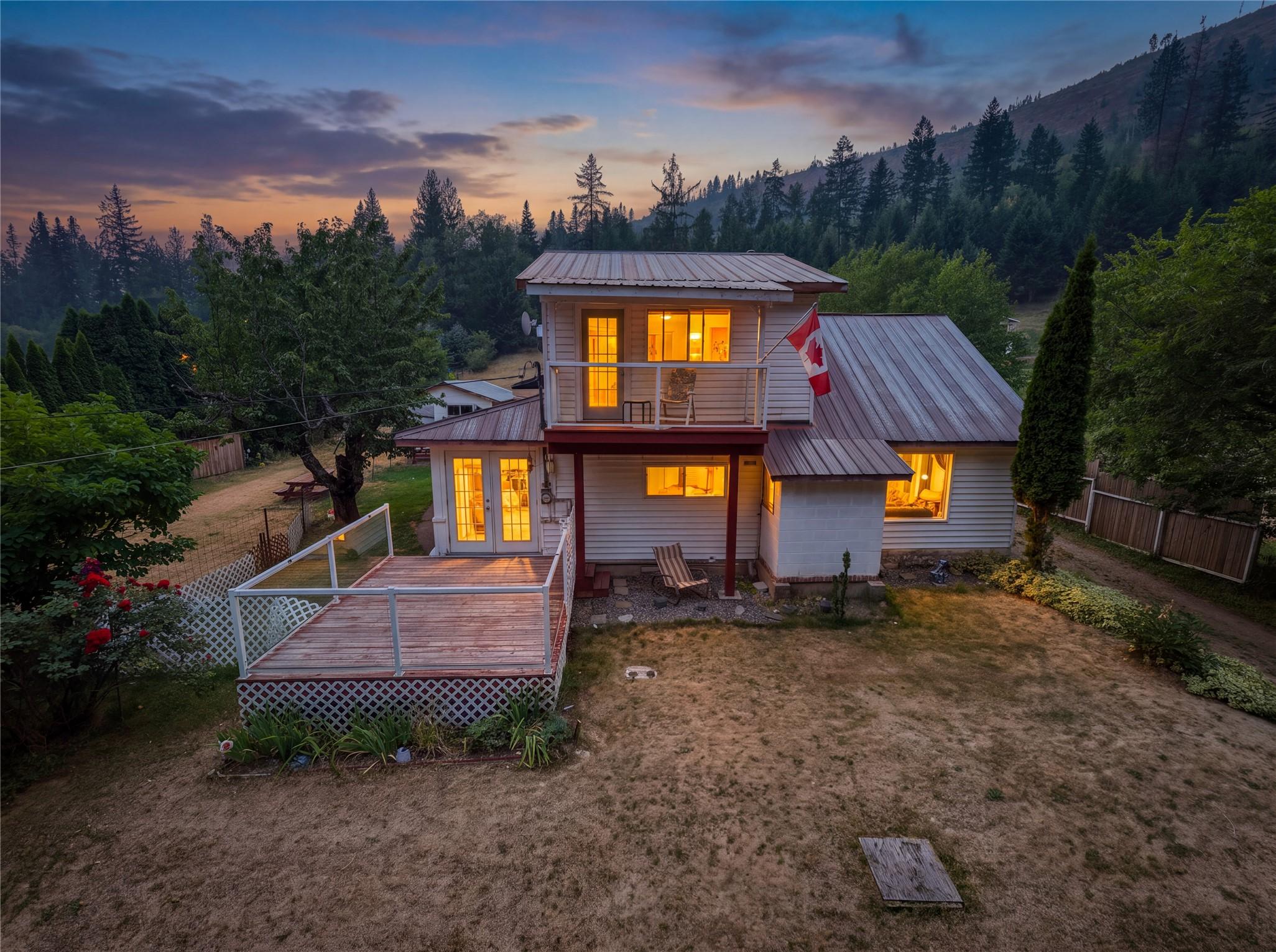 5469 Cory Road, Wynndel, BC - Outdoor