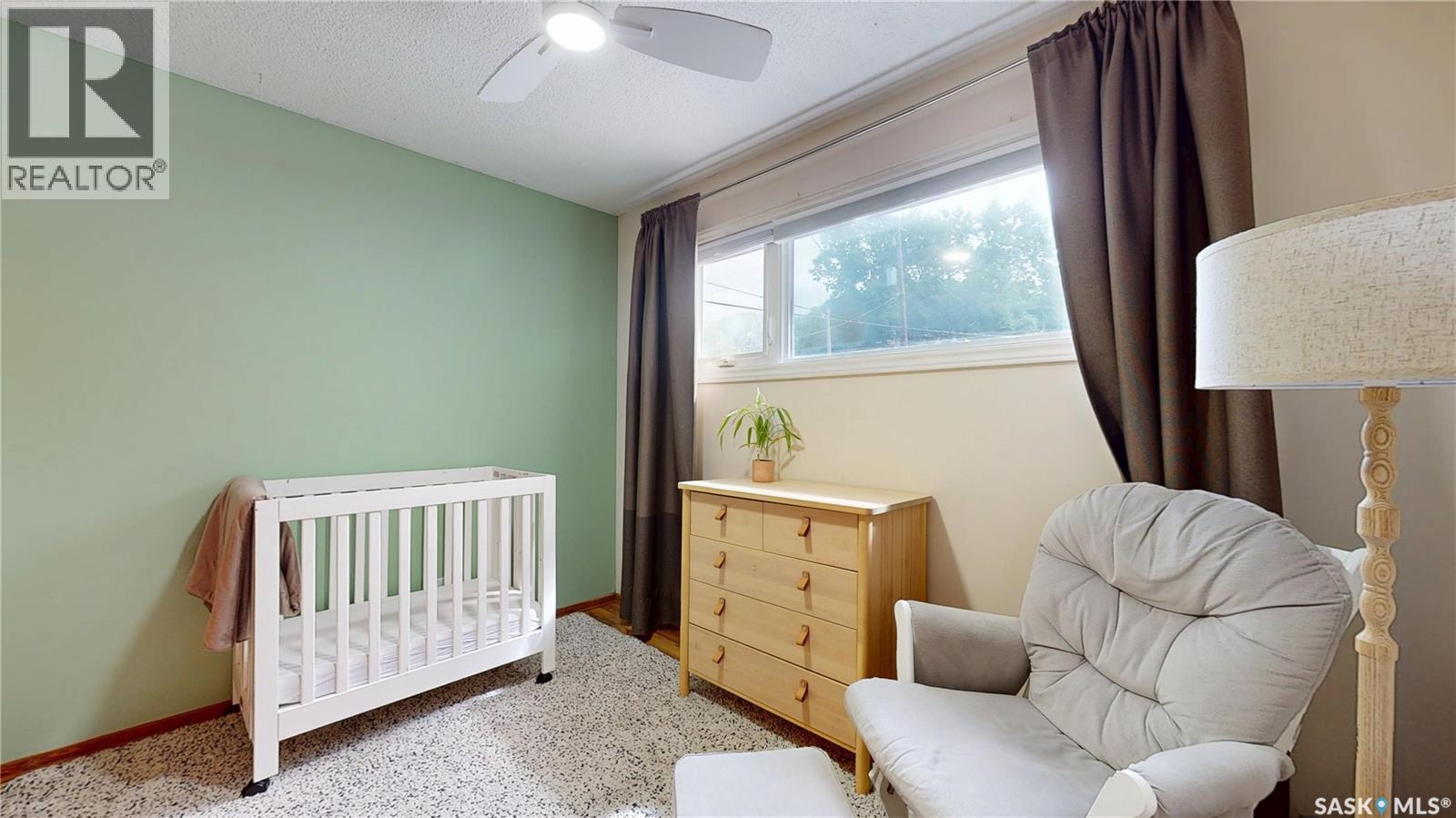 1947 Athol Street, Regina, SK - Indoor Photo Showing Bedroom