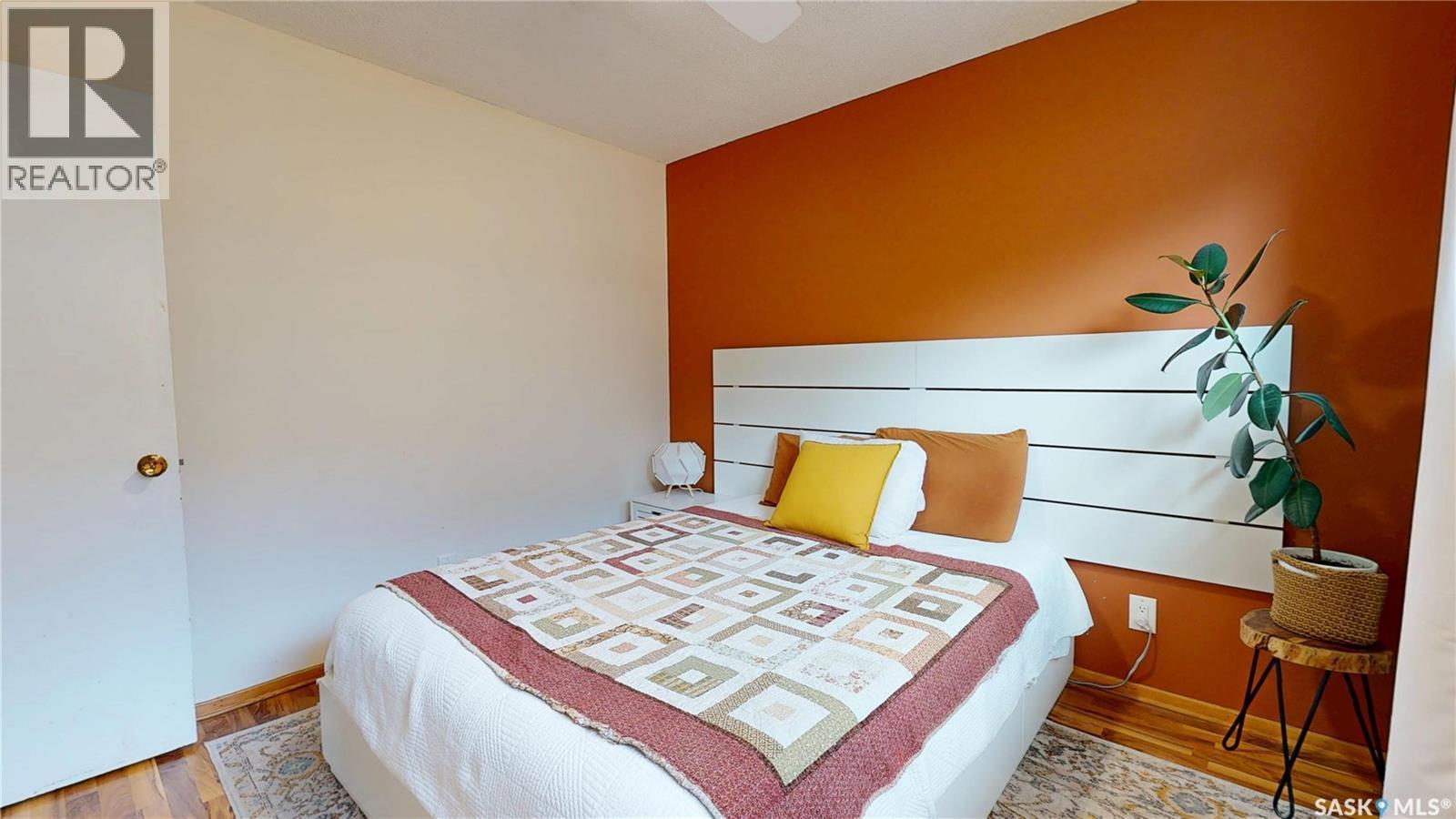 1947 Athol Street, Regina, SK - Indoor Photo Showing Bedroom