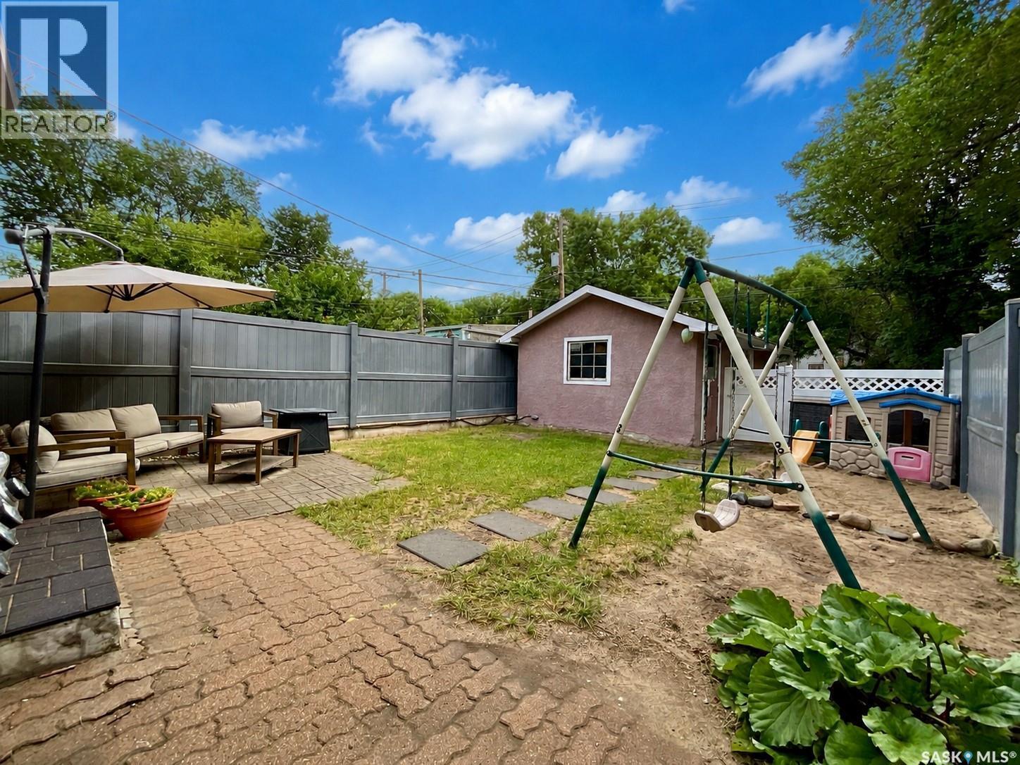 1947 Athol Street, Regina, SK - Outdoor