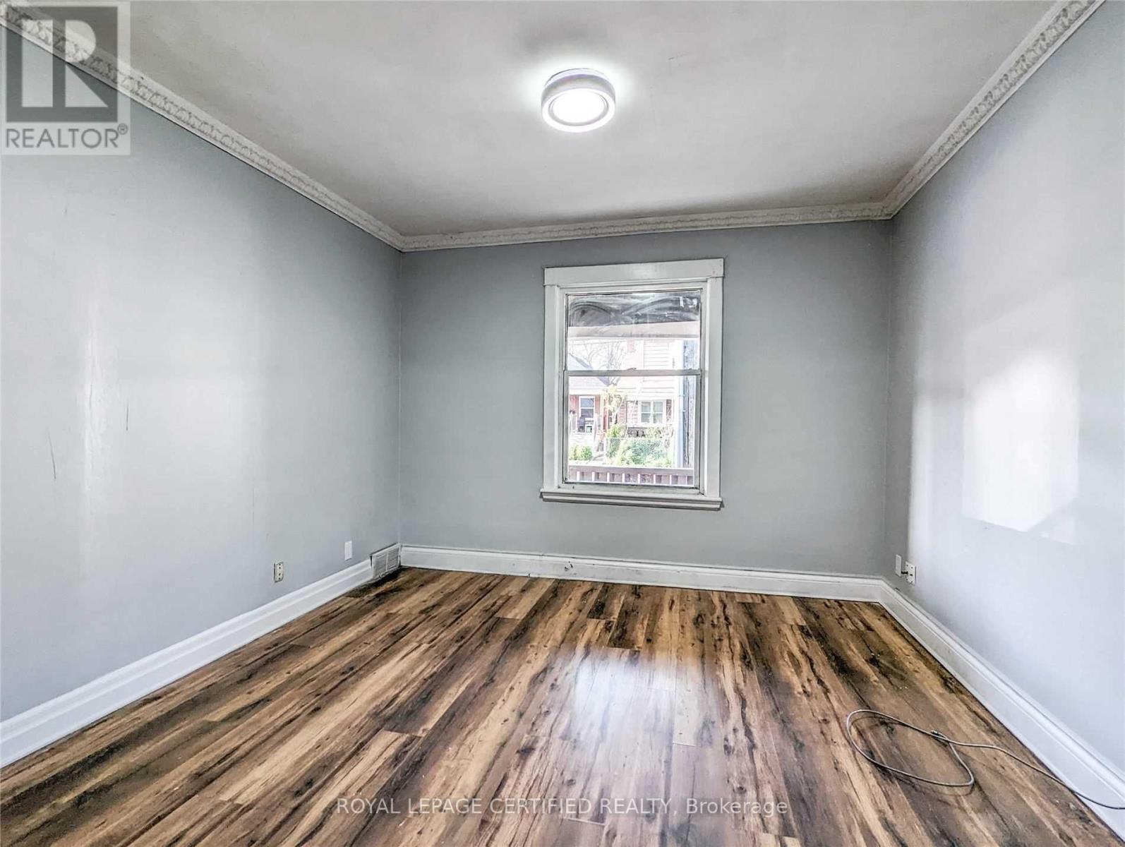 116 Beach Road, Hamilton, ON - Indoor Photo Showing Other Room