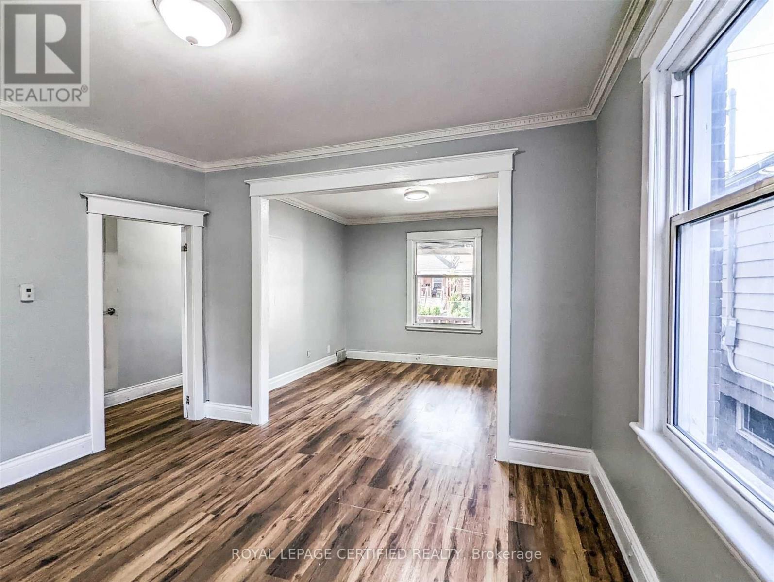 116 Beach Road, Hamilton, ON - Indoor Photo Showing Other Room