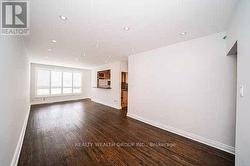 271 MCCONVEY DRIVE Richmond Hill, ON L4C 3K1