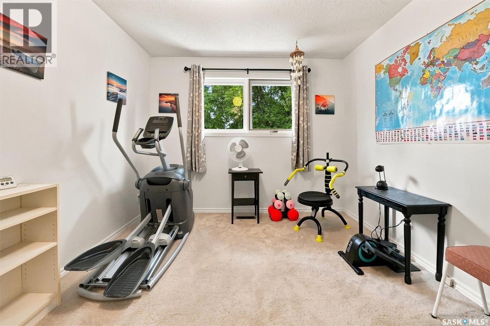 Crescent 211 David Knight Crescent, Saskatoon, SK - Indoor Photo Showing Gym Room