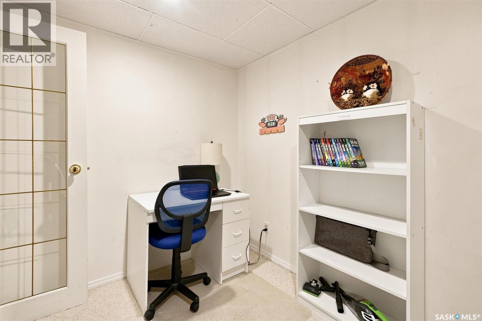 Crescent 211 David Knight Crescent, Saskatoon, SK - Indoor Photo Showing Office