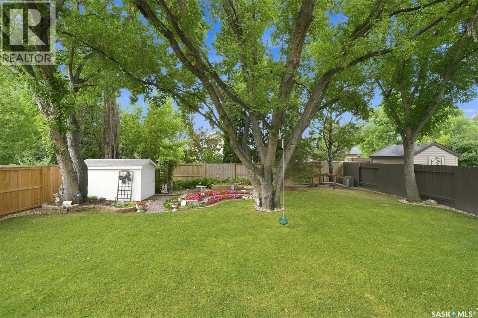 Crescent 211 David Knight Crescent, Saskatoon, SK - Outdoor With Backyard