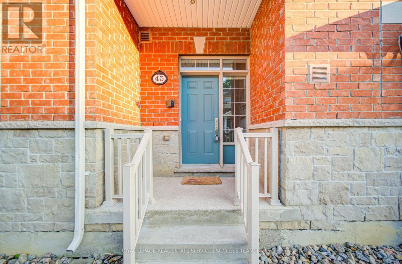 45 Ormerod Lane, Richmond Hill, ON - Outdoor With Exterior