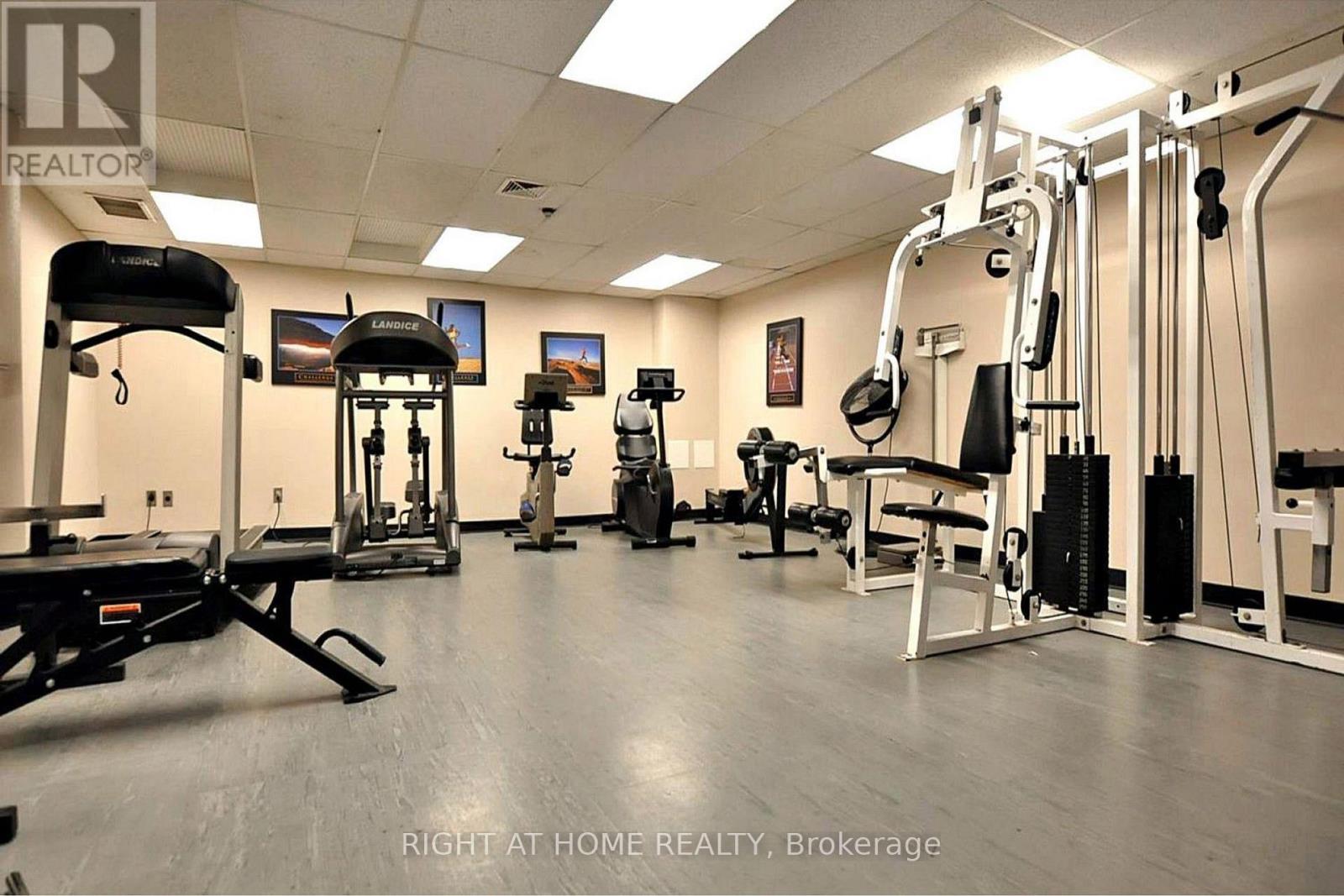 806 - 60 Inverlochy Boulevard, Markham, ON - Indoor Photo Showing Gym Room