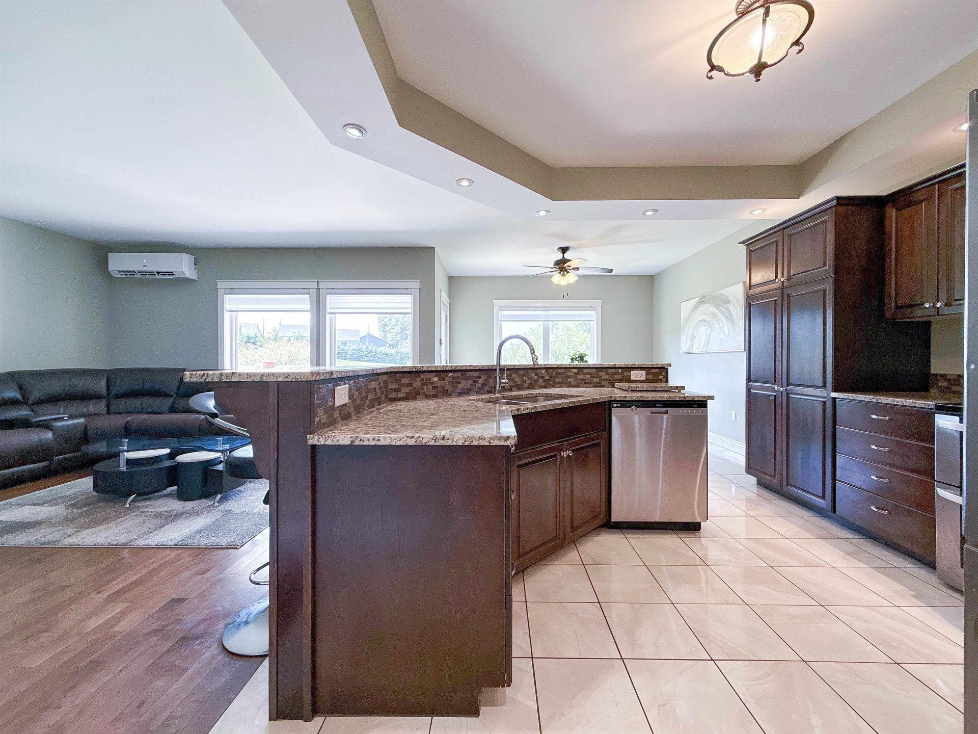 54 Ferry Road, Cornwall, PE - Indoor Photo Showing Kitchen