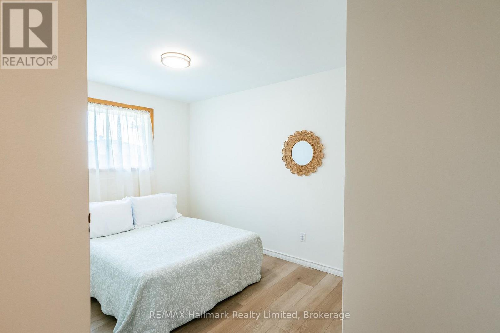117 Old Country Drive, Kitchener, ON - Indoor Photo Showing Bedroom