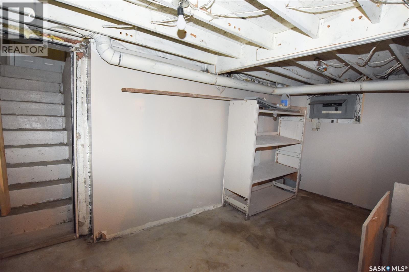 1626 19Th Street W, Saskatoon, SK - Indoor