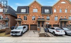 4 SOLDIER STREET Brampton, ON L7A 4B6