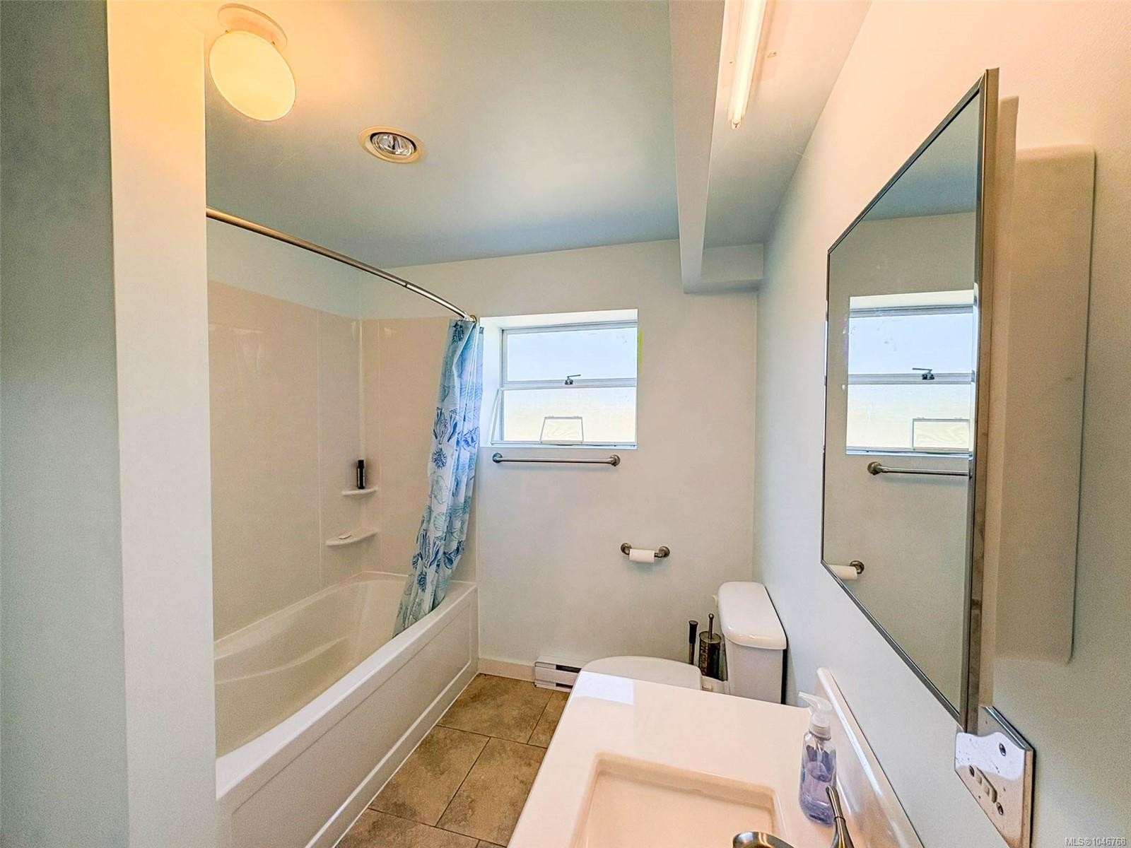 556 Coal Harbour Rd, Coal Harbour, BC