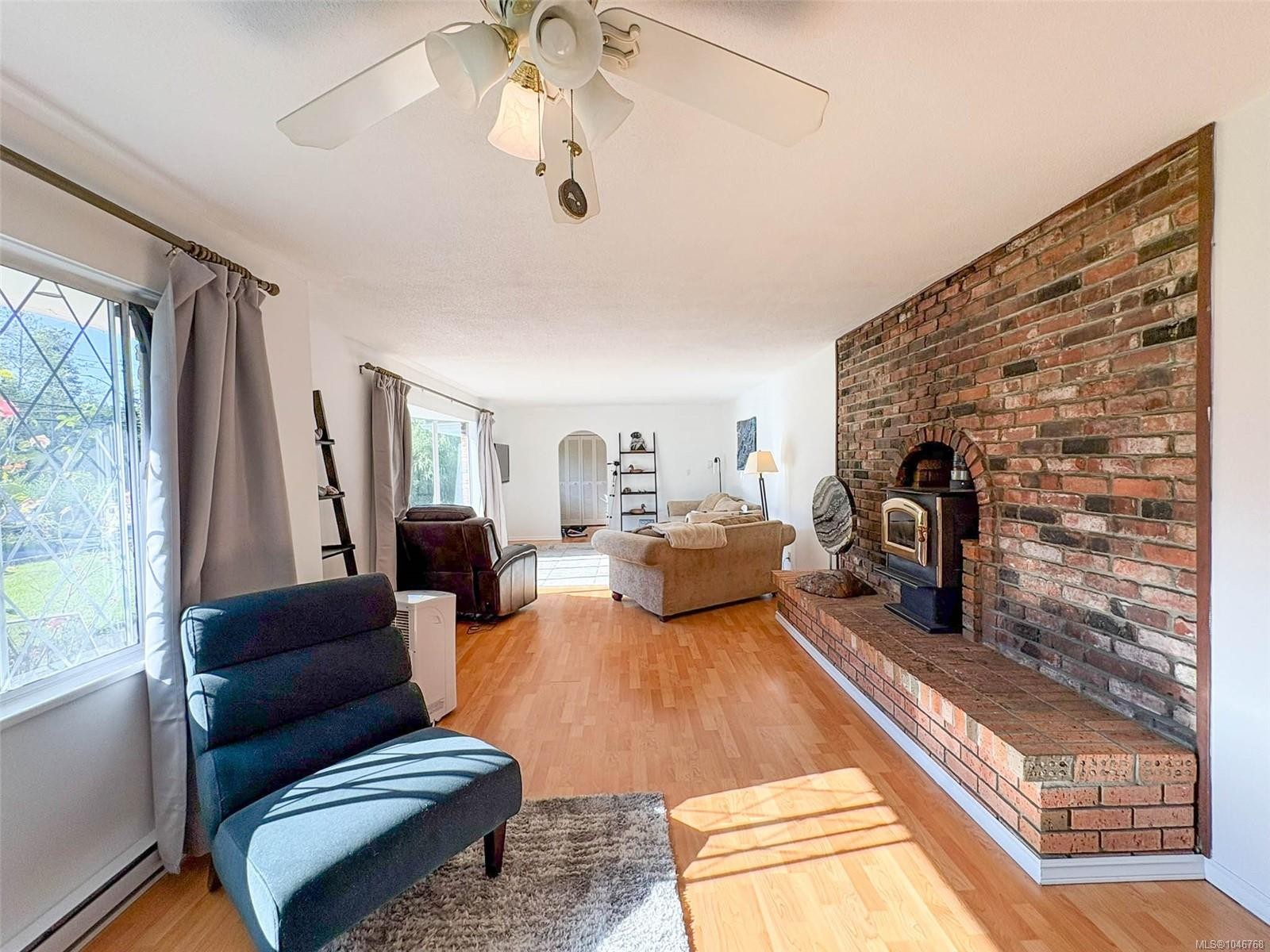 556 Coal Harbour Rd, Coal Harbour, BC