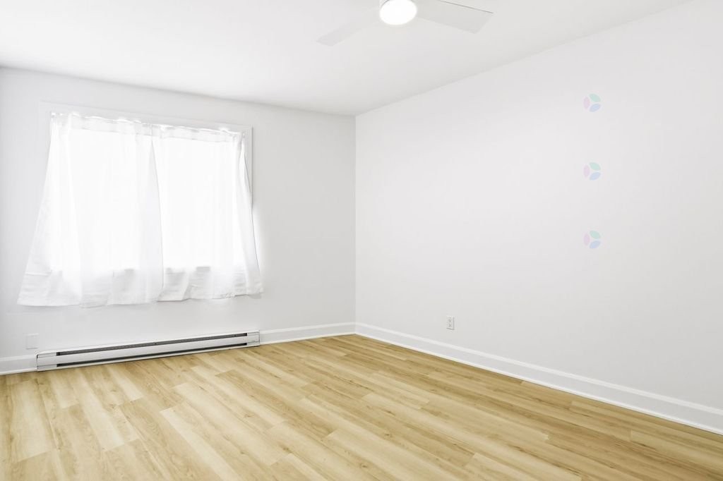 Bedroom - 389 Rue Gilford, Montréal (Le Plateau-Mont-Royal), QC - Indoor Photo Showing Other Room