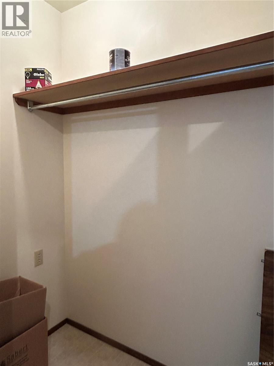 4 416 Heritage Drive, Estevan, SK - Indoor Photo Showing Other Room