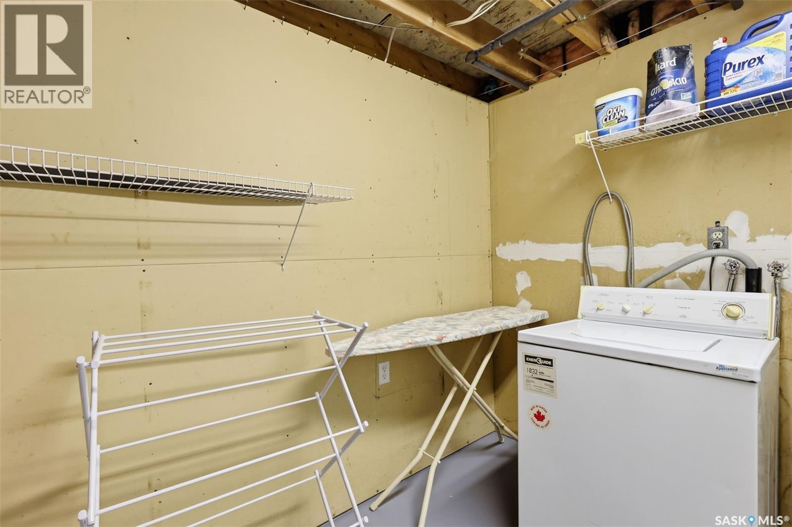 210 Lloyd Crescent, Saskatoon, SK - Indoor Photo Showing Other Room