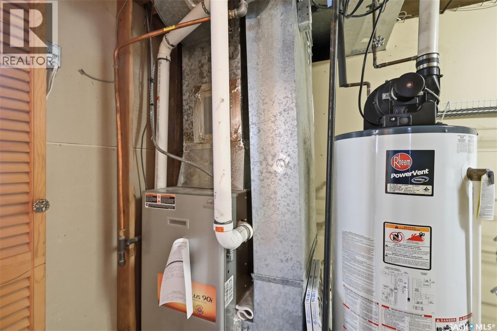 210 Lloyd Crescent, Saskatoon, SK - Indoor Photo Showing Basement