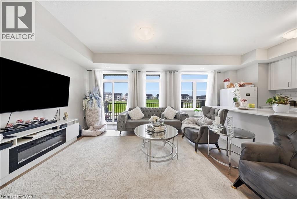176 Wheat Lane, Kitchener, ON - Indoor Photo Showing Living Room