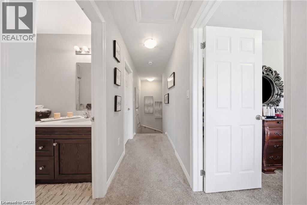 176 Wheat Lane, Kitchener, ON - Indoor Photo Showing Other Room