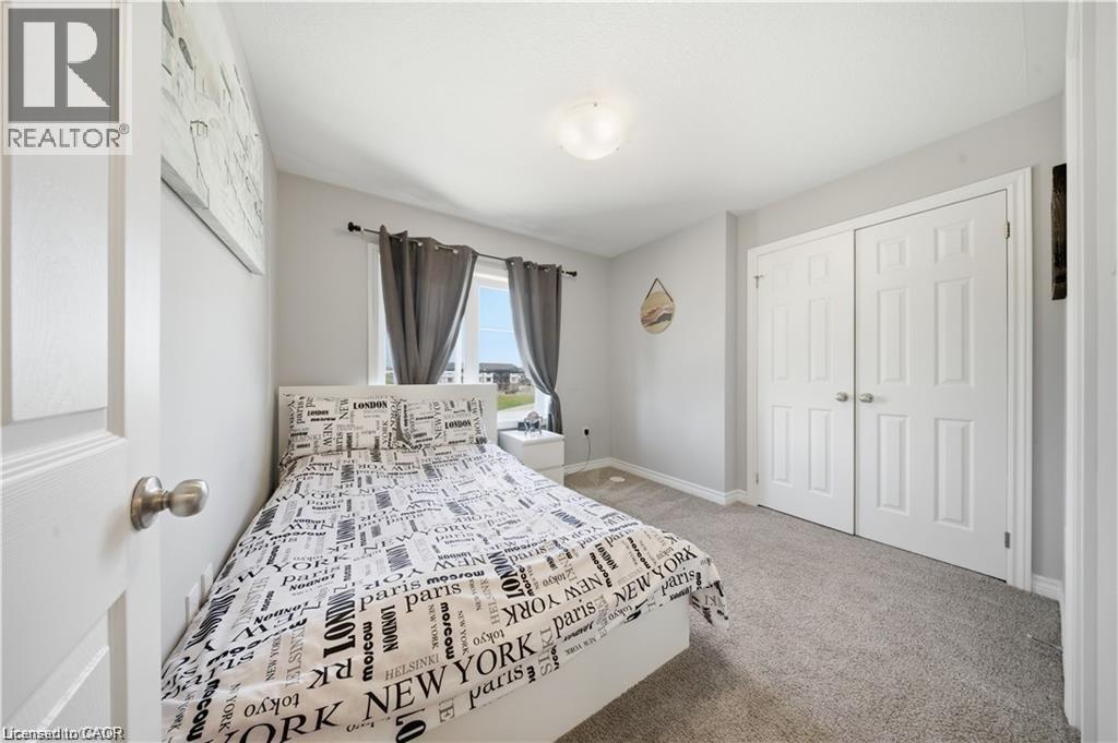 176 Wheat Lane, Kitchener, ON - Indoor Photo Showing Bedroom