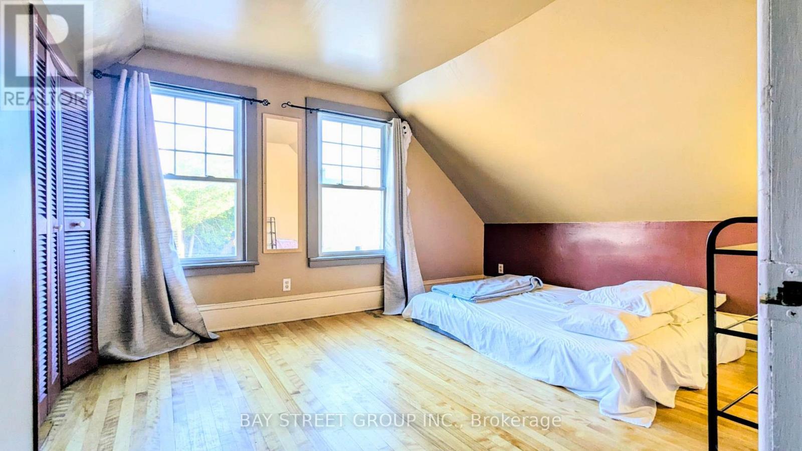 280 St Andrew Street, Ottawa, ON - Indoor Photo Showing Bedroom