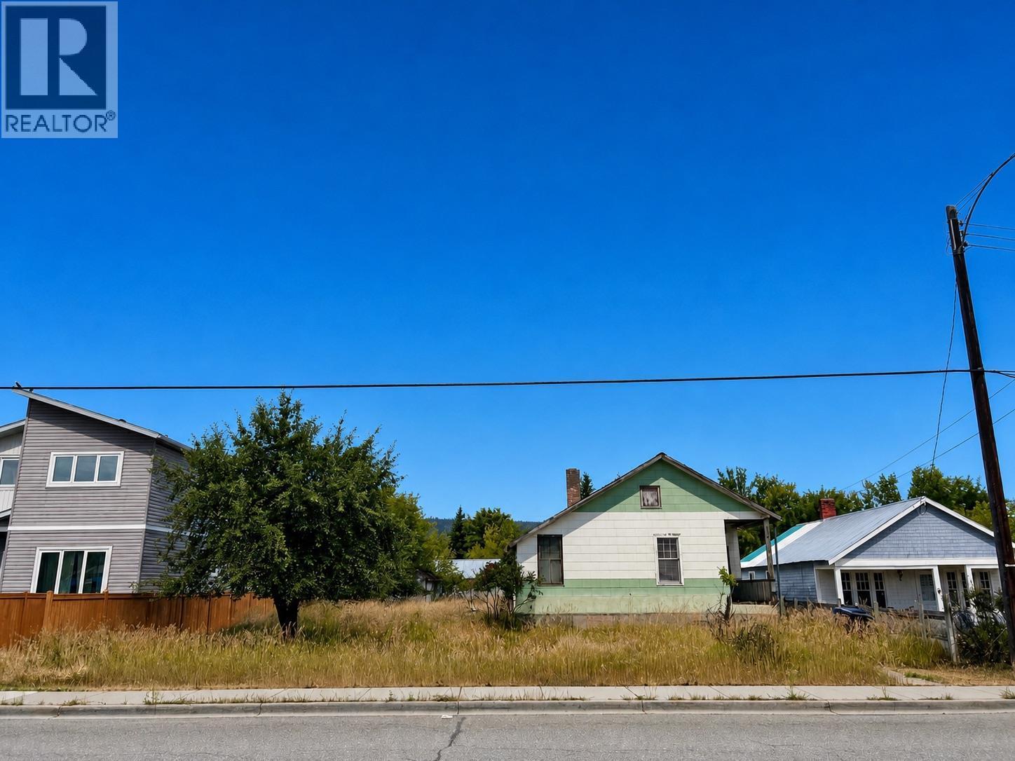 315 3Rd Avenue, Cranbrook, BC