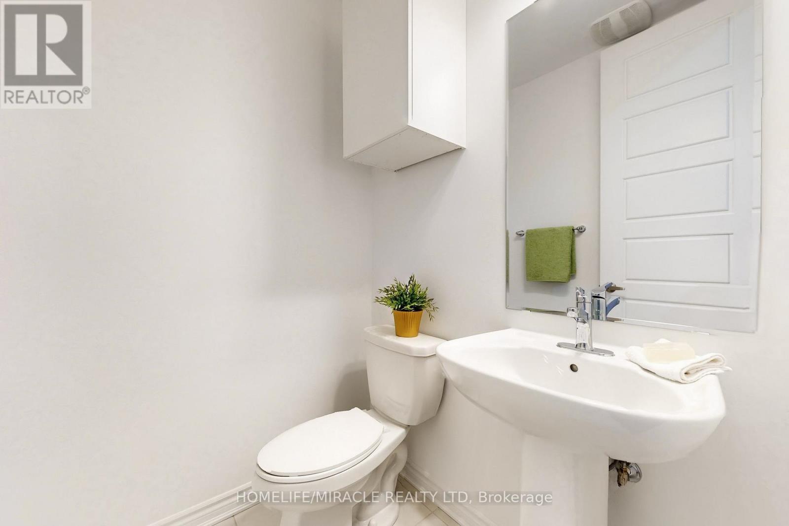 1587 Moira Crescent, Milton, ON - Indoor Photo Showing Bathroom