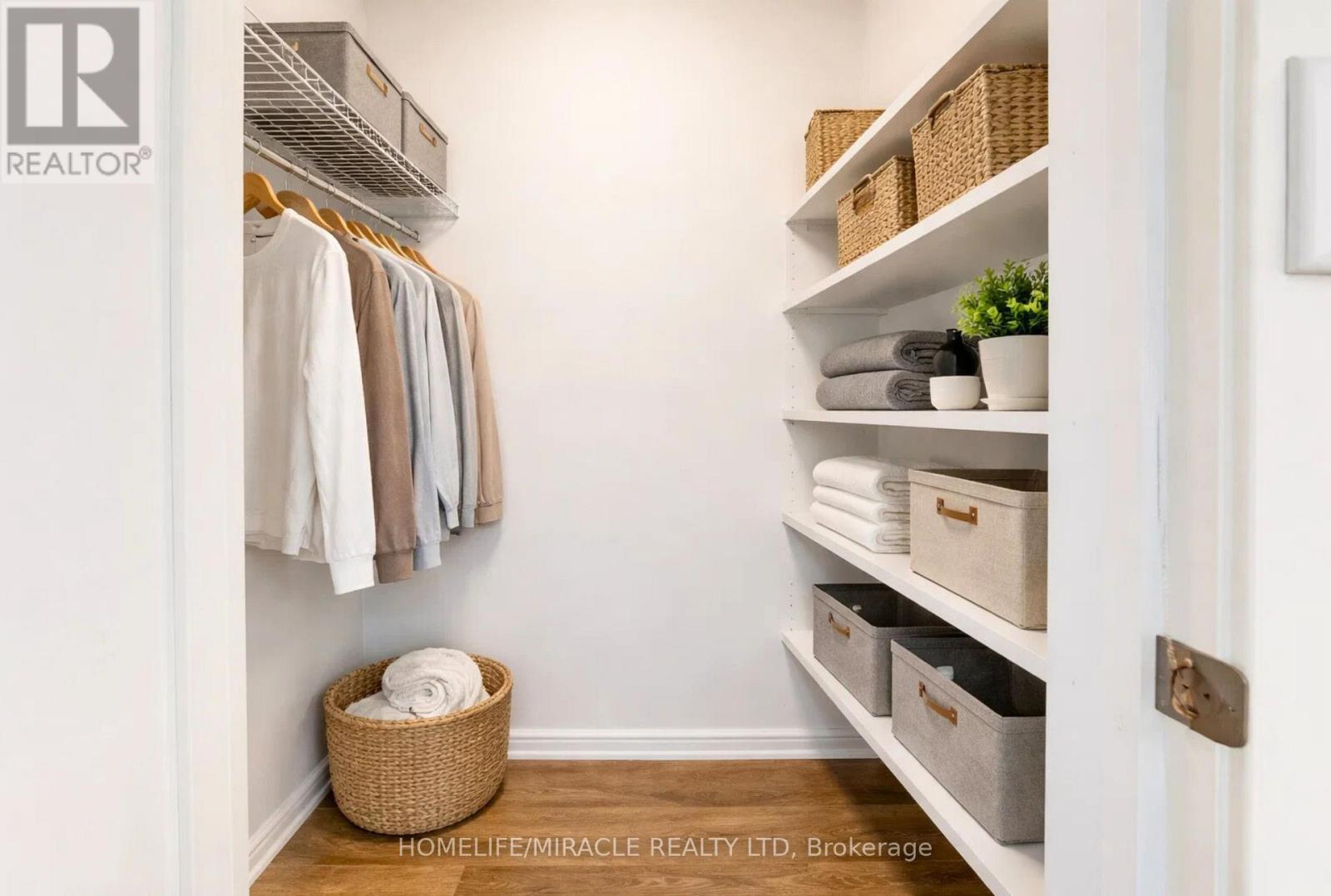 1587 Moira Crescent, Milton, ON - Indoor With Storage