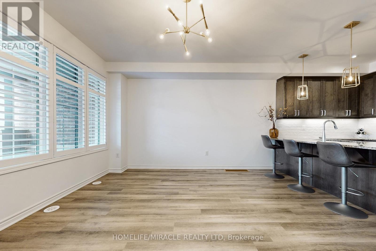 1587 Moira Crescent, Milton, ON - Indoor Photo Showing Kitchen