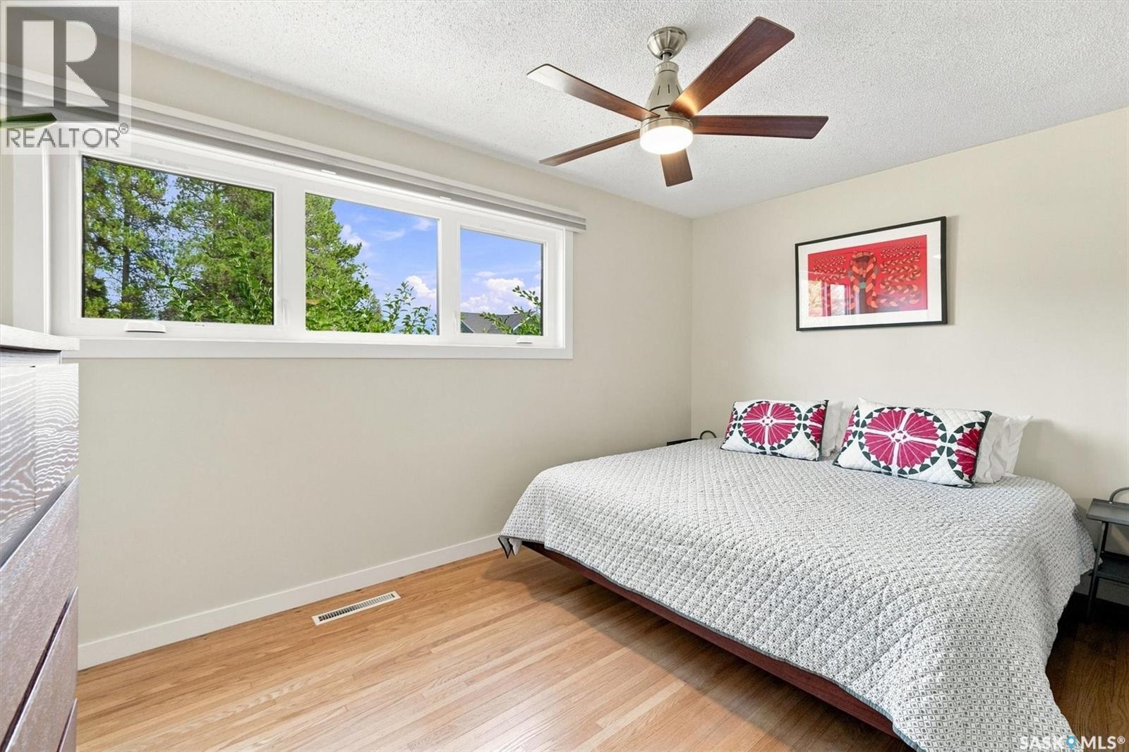 2202 Albert Avenue, Saskatoon, SK - Indoor Photo Showing Bedroom