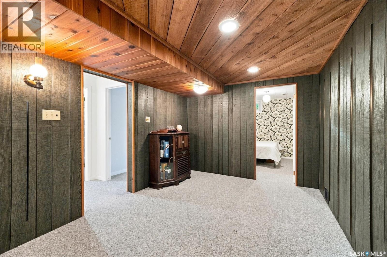 2202 Albert Avenue, Saskatoon, SK - Indoor Photo Showing Other Room